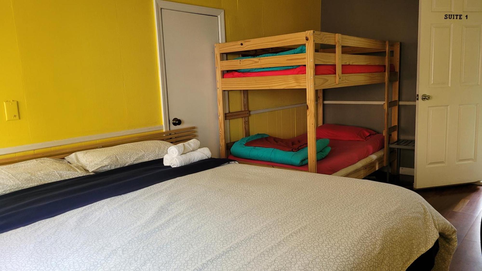 גרובלנד Yosemite International Hostel מראה חיצוני תמונה
